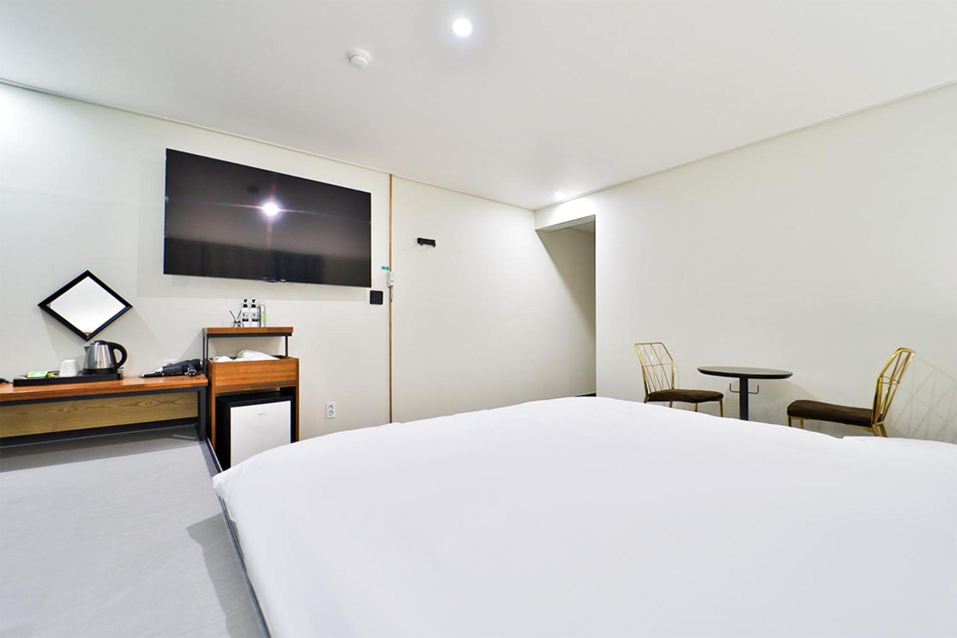 Calm Rest Hotel Busan Sasang 外观 照片
